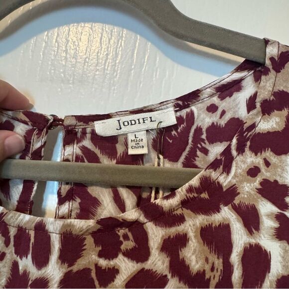 Jodifl Women’s Burgundy Leopard Print Shift Dress NWT Size Large - Picture 9 of 11